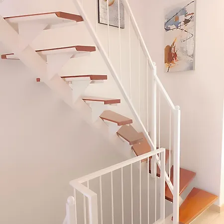 Chilly - Sunny Rooftop Terrace With Ocean View *