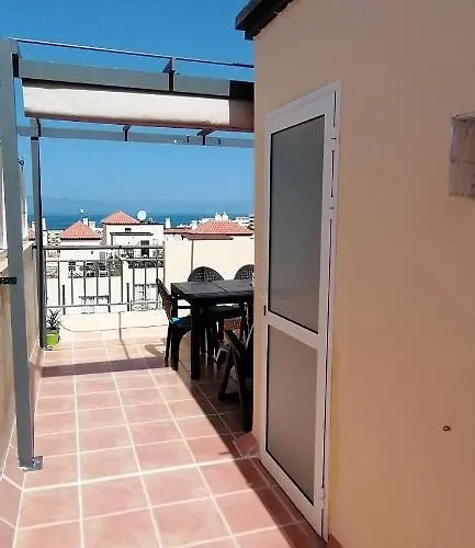 Chilly - Sunny Rooftop Terrace With Ocean View