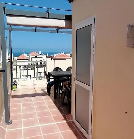 Chilly - Sunny Rooftop Terrace With Ocean View