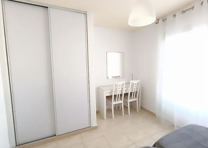 דירה Chilly - Sunny Rooftop Terrace With Ocean View קיאו סלבאחה